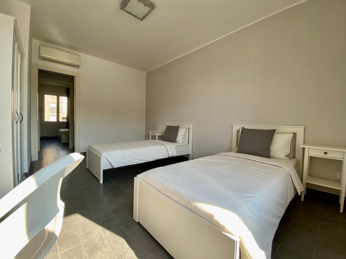 Future Apartments Bisceglie Milan Bagian luar foto